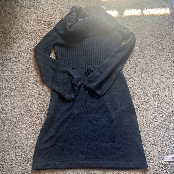 Gray Sweater Dress - Picture 5 of 10